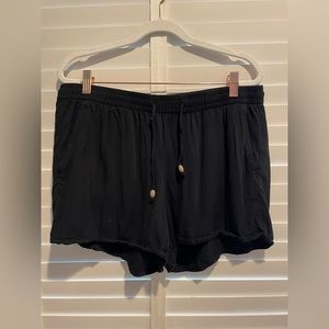 Old Navy Black Shorts, Size L